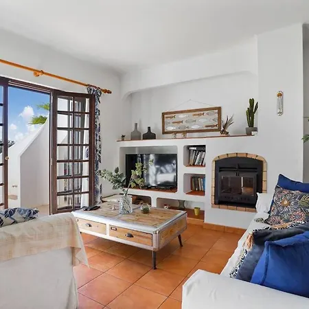 Tranquil Benagil Sea-view Neptuno 4 With Private Roof Terrace, 2 Pools, 200m Beach, On Seven Hanging Valleys Trail Διαμέρισμα Lagoa (Algarve)