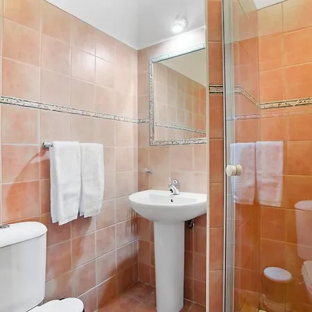 Tranquil Benagil Sea-view Neptuno 4 With Private Roof Terrace, 2 Pools, 200m Beach, On Seven Hanging Valleys Trail Διαμέρισμα *